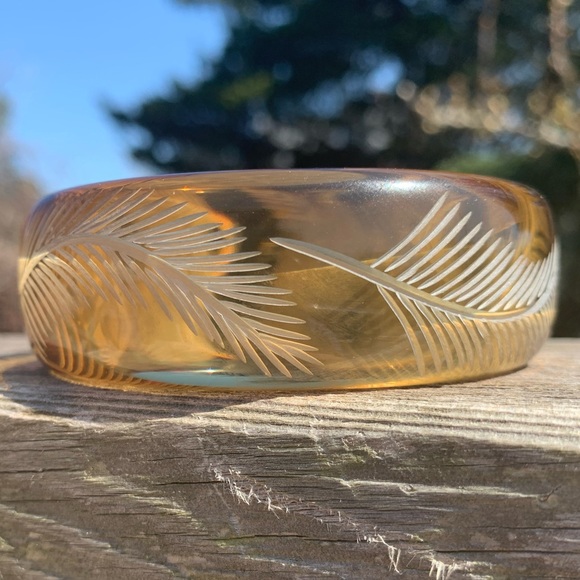 Genuine Bakelite Bangle Tested Carved Rare - Picture 1 of 6